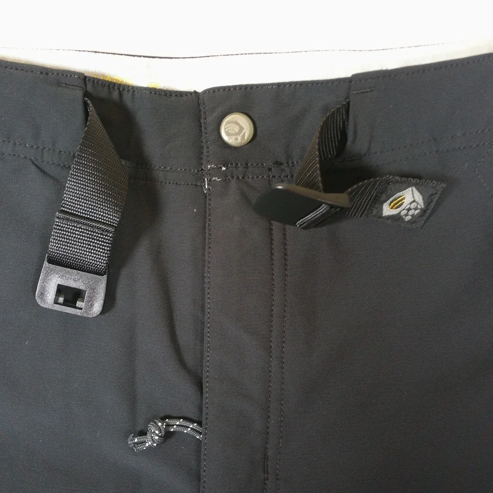 Mountain Hardwear Hiking Pants Mens M Short Black Good Softshell OM3508 Flaw